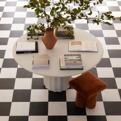 Lulu And Georgia Caricia Vase