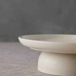 Lulu And Georgia New Pacifica Footed Plate, Vanilla By Casafina